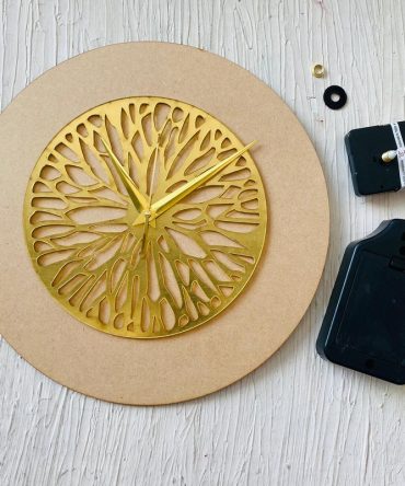12 designer Ring Clock Set